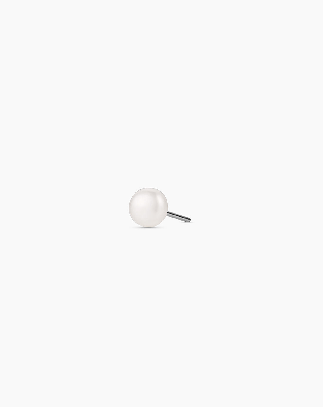 Pearl stud earring displayed from front view on white background