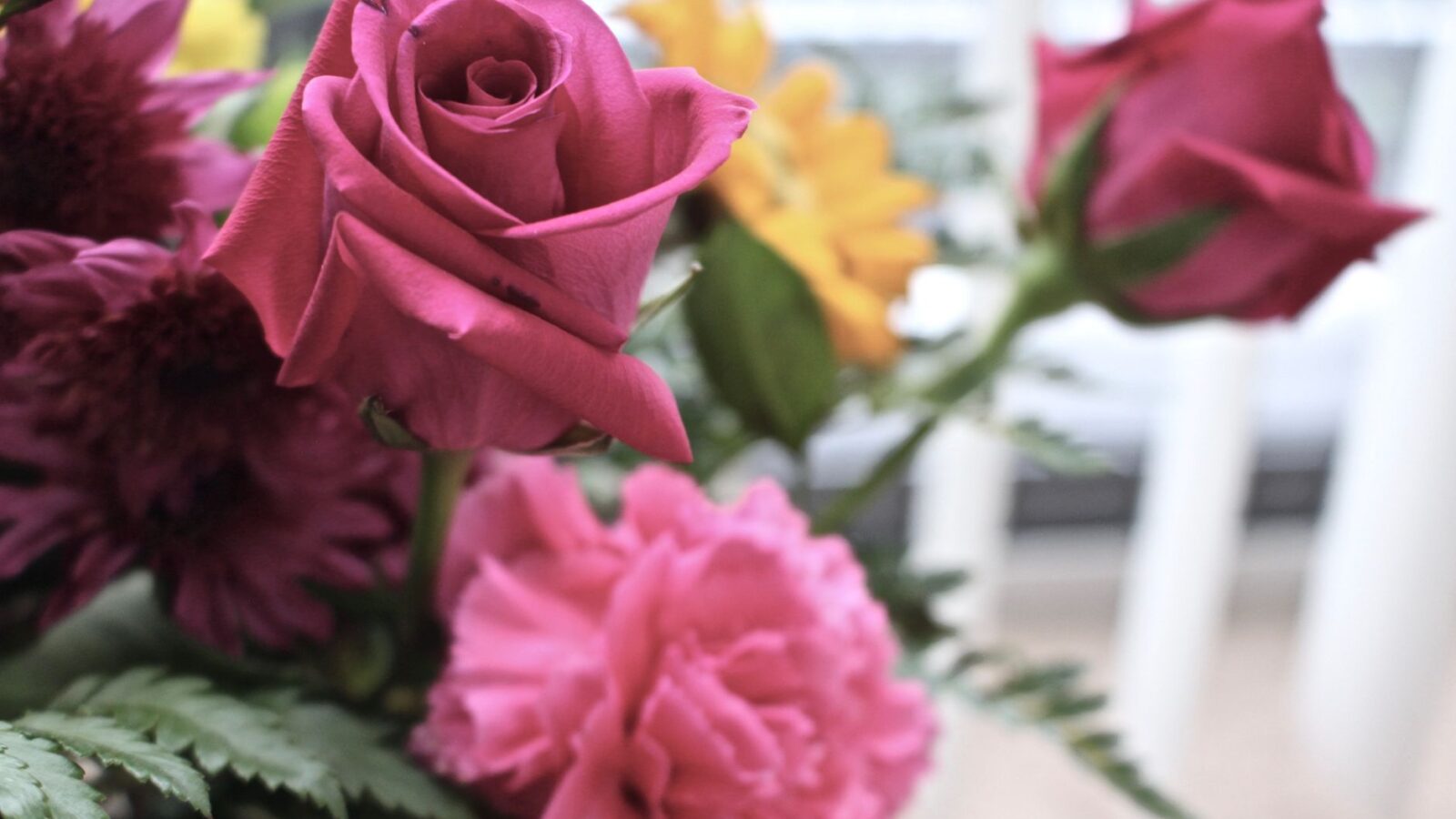 Thoughtful Fresh Flower Gifts That Express Your Sentiments