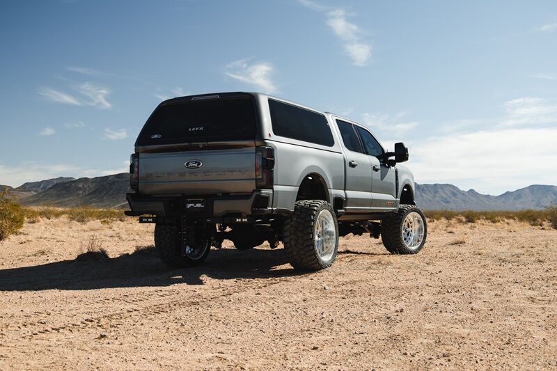 Fiberglass and Aluminum Truck Caps Material Differences and Use Cases