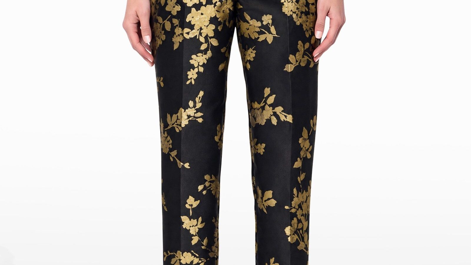 Polished Workwear and Evening Wear in Anne Klein’s New Arrivals